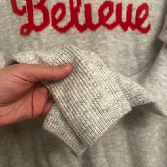 🎅🏻 Cozy Grey CeCe “Believe” Sweater🎄 - Picture 3 of 6